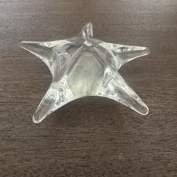 Starfish Paperweight Shelf Sitter Clear Glass 4.5" X 4.5" Ocean Decor Trinket - Picture 3 of 10